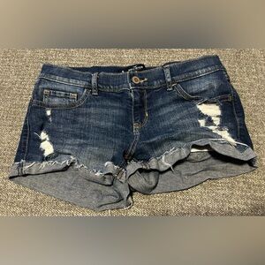 Hollister Low Rise Short Short Juniors Size 5 Waist 27 Distressed Pre-Owned